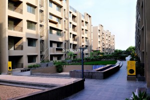 Samprat Residence